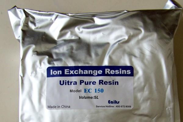 人們常說的拋光樹脂一般用于超純水處理系統(tǒng)末端，來保證系統(tǒng)出水水質(zhì)能夠維持用水標準。一般出水水質(zhì)都能達到18兆歐以上，以及對TOC、SIO2都有一定的控制能力。